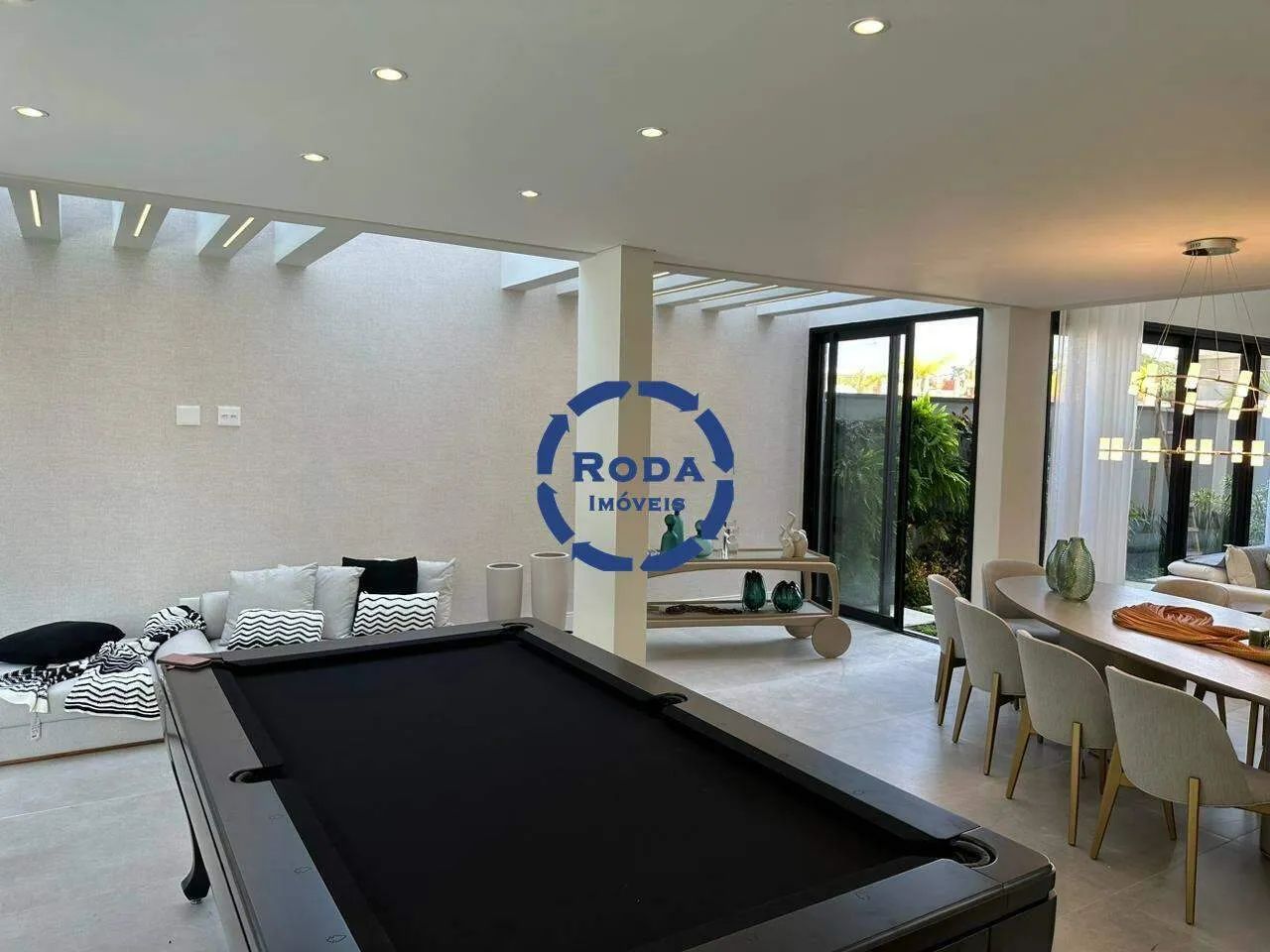 Casa de luxo, com 6 Suítes e 4 Vaga de Garagem! - Foto 2