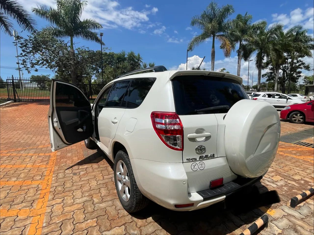 Toyota Rav4 2011