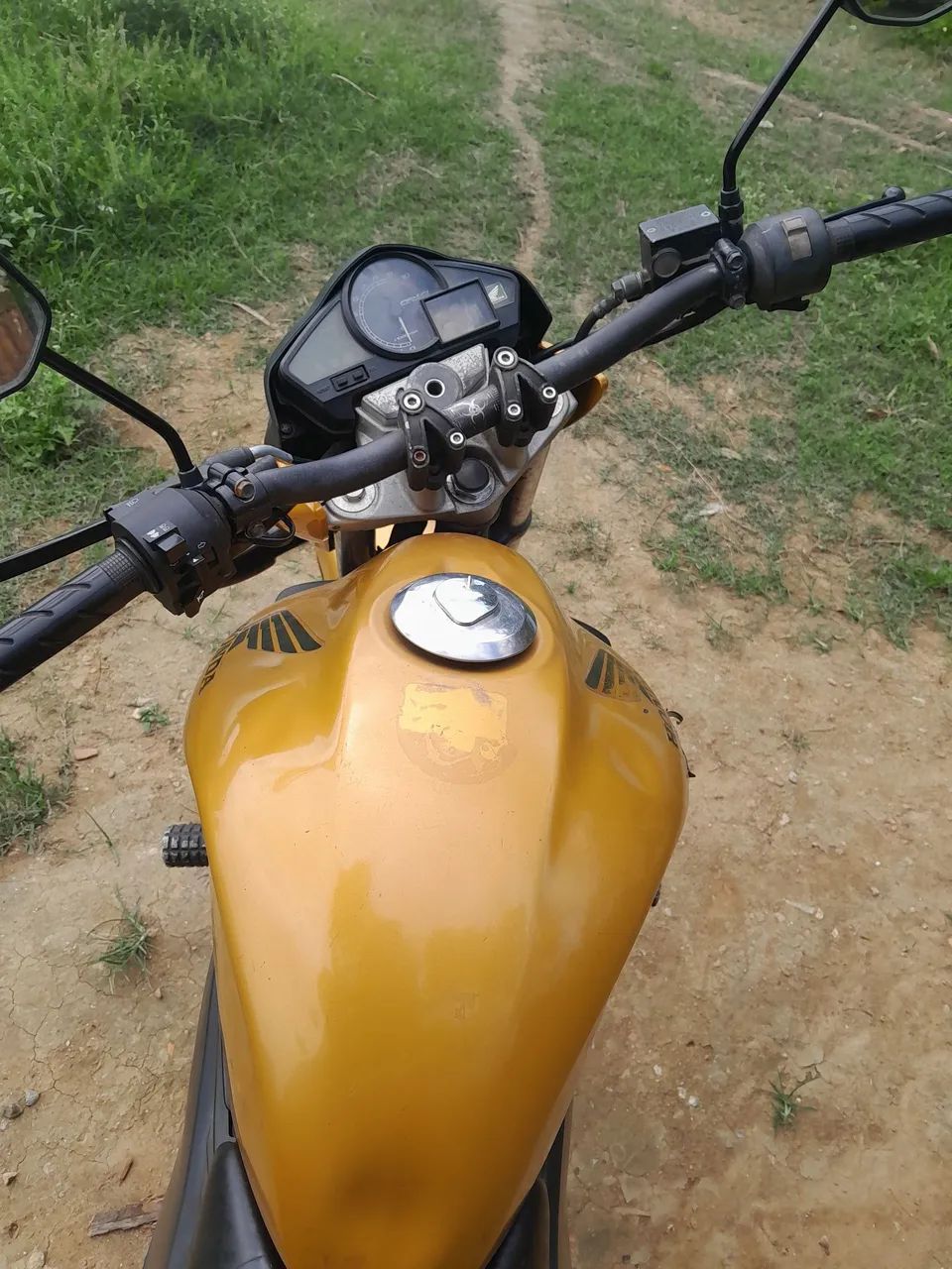 CB 300  - Foto 2