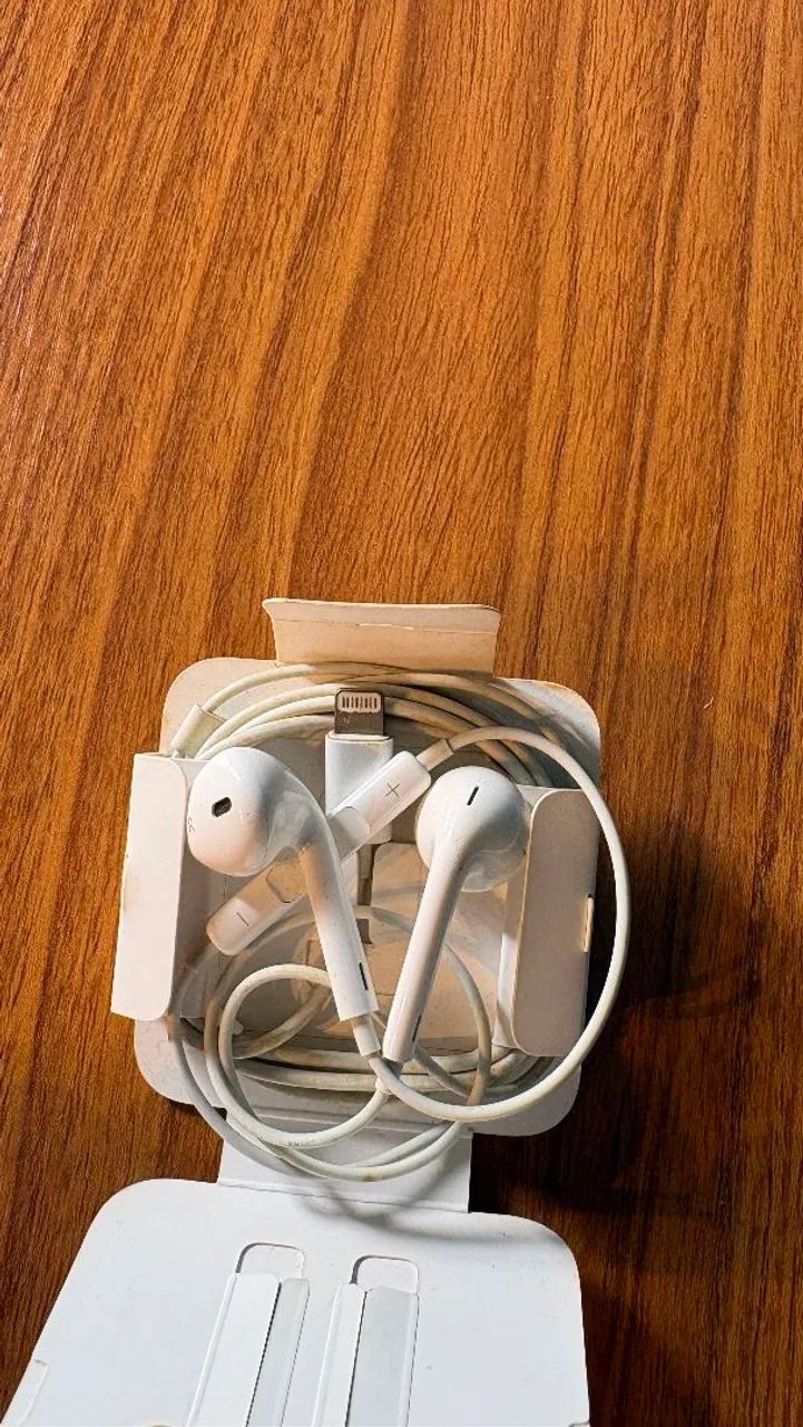 Fone de ouvido apple com fio light - Foto 2
