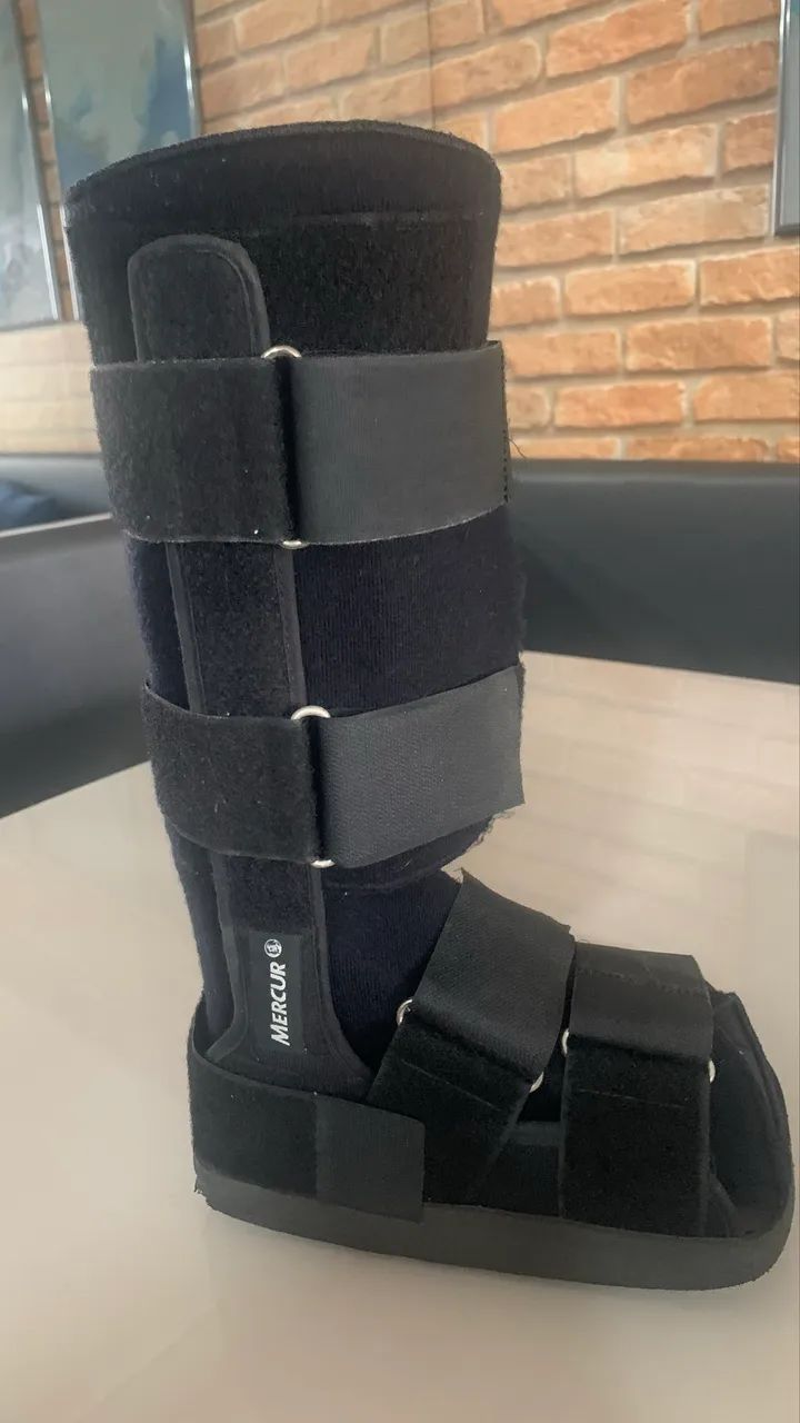 Bota imobilizadora calça 36/37 - Foto 2