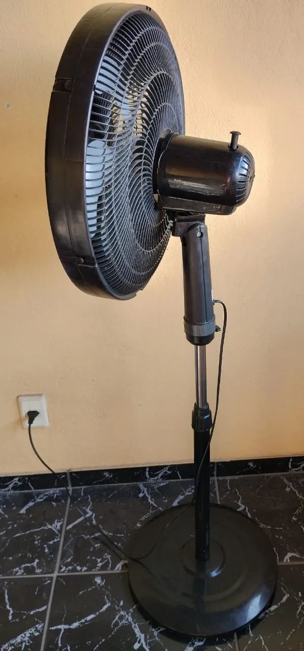  Ventilador de Coluna Wap 50cm 127V 130W - Usado - Ver Descrição Completa  - Foto 3