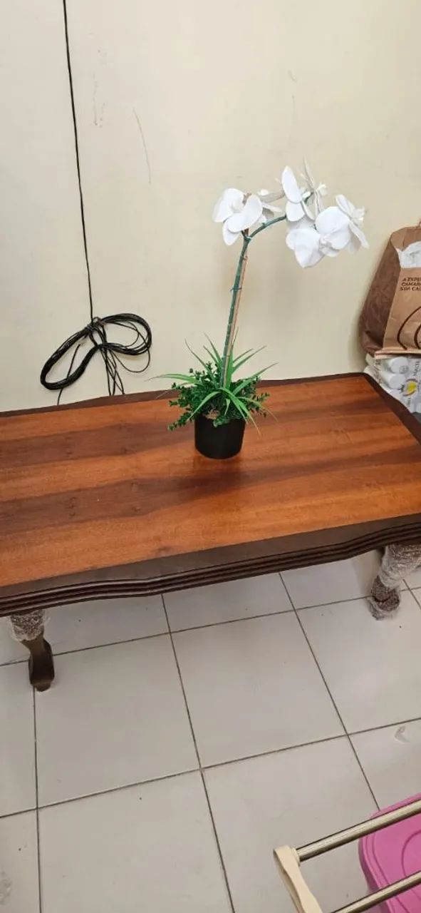 Mesa de Centro em Madeira Maciça 