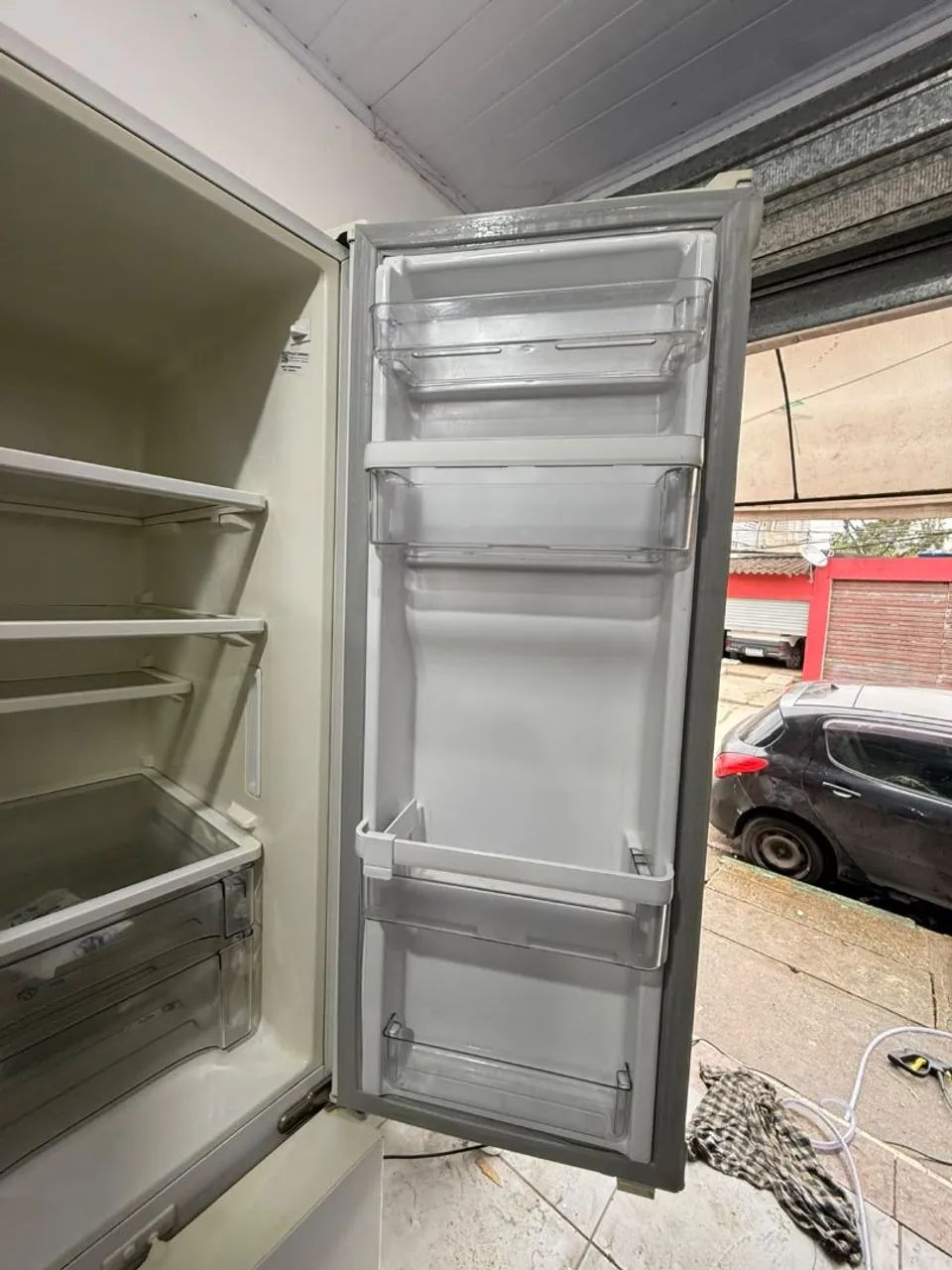 VENDE SE GELADEIRA FUNCIONANDO  - Foto 4