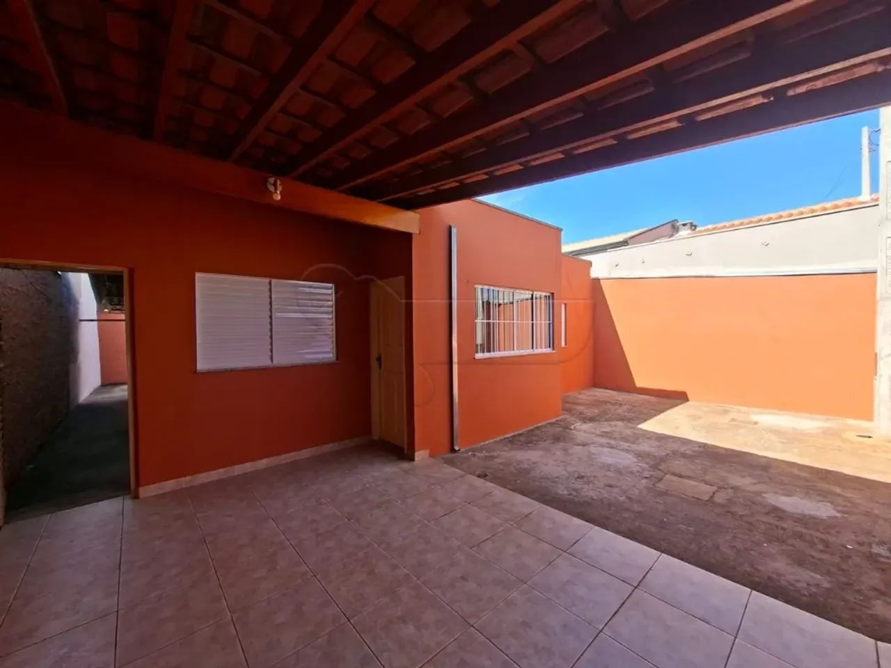 Casa residencial com 04 quartos no Jardim Morro Azul. - Foto 2