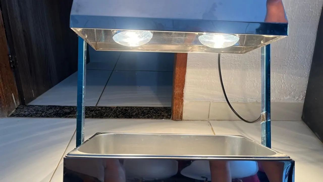 Aquecedora de alimentos 