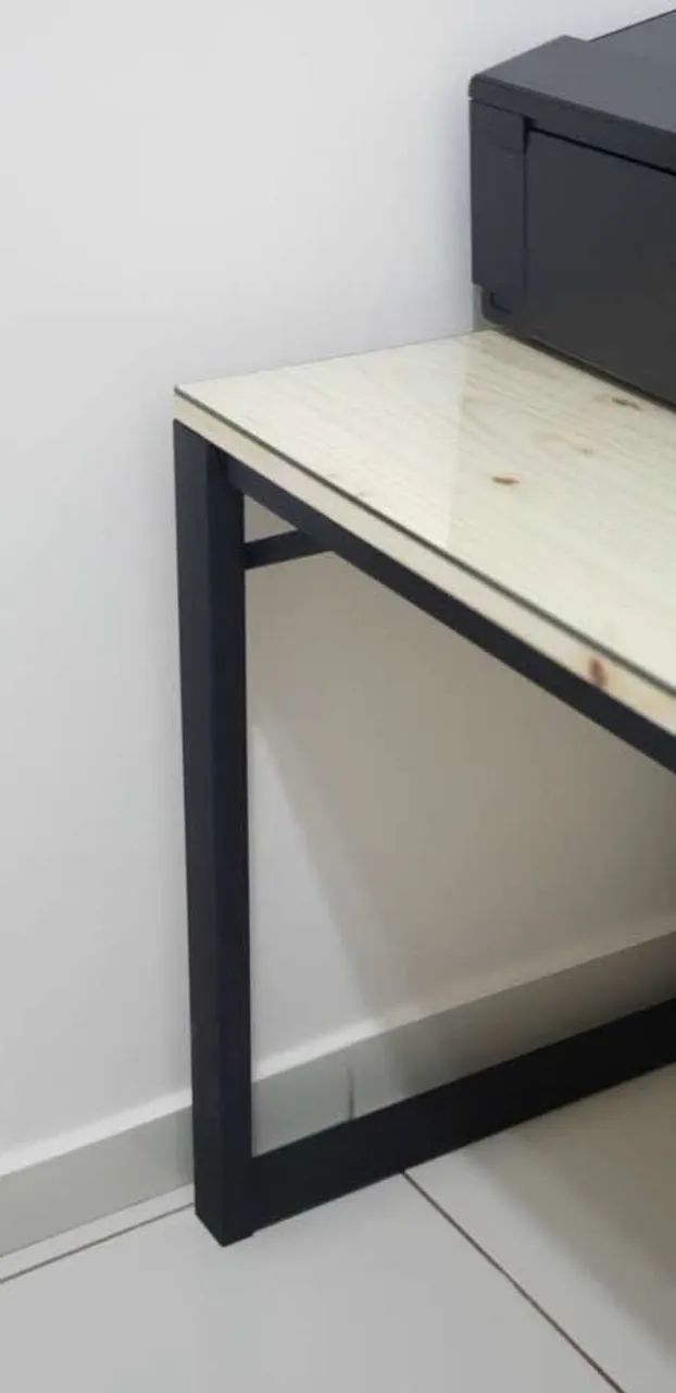 Mesa industrial com vidro - Foto 3