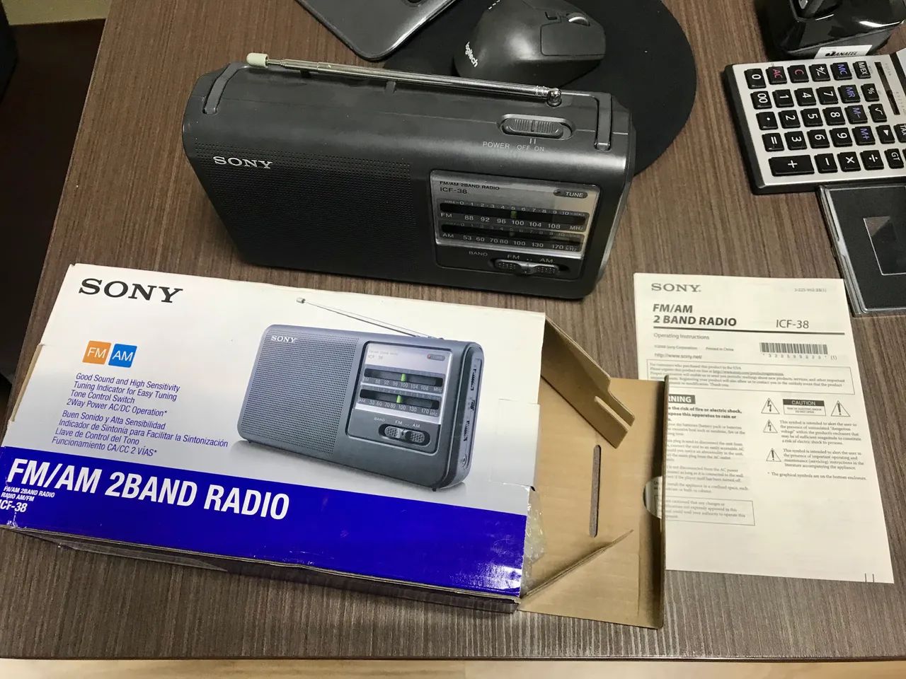 Rádio Sony ICF-38 *Pilhas e Energia Elétrica* - Foto 2