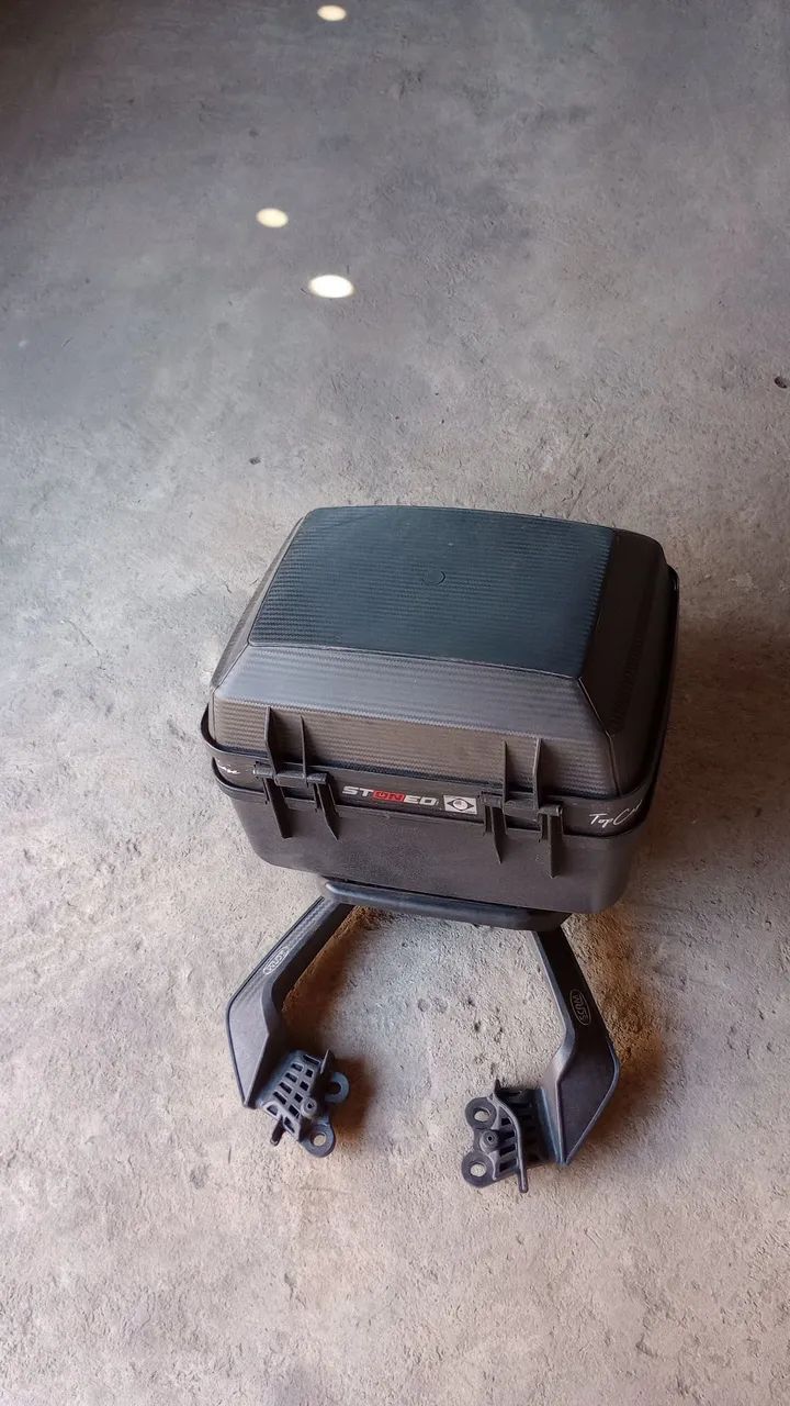 Baú  Tracker com suporte scam da Twister 300 - Foto 4