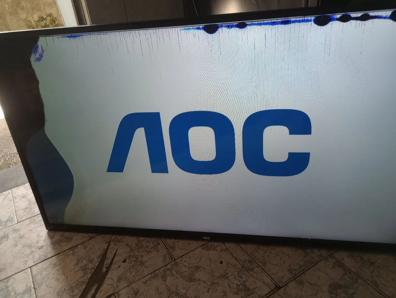 Tv AOC 40 tela quebrada mas funcionando  - Foto 2