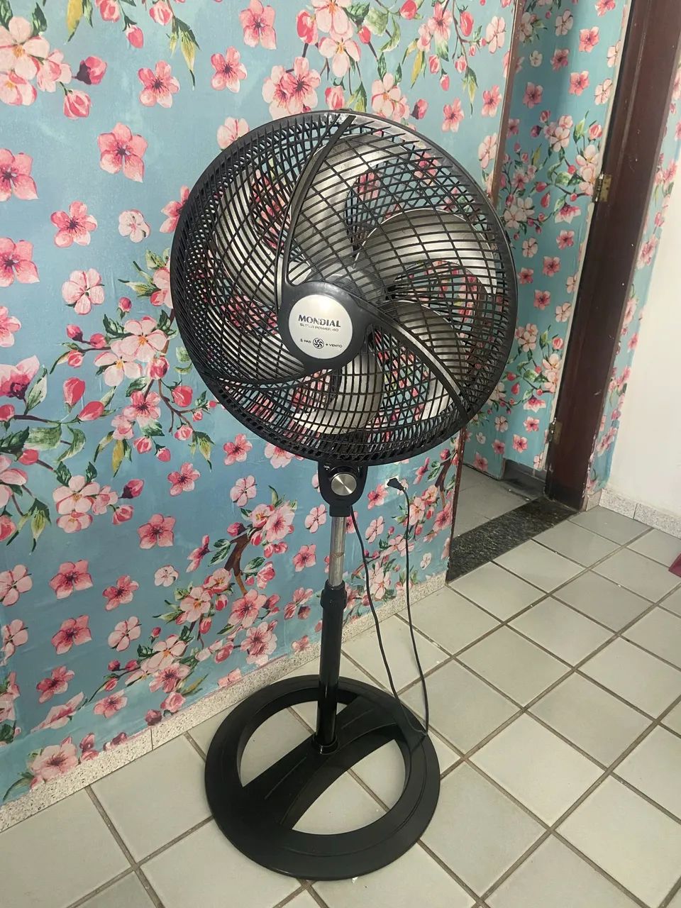 Ventilador de coluna - Foto 2