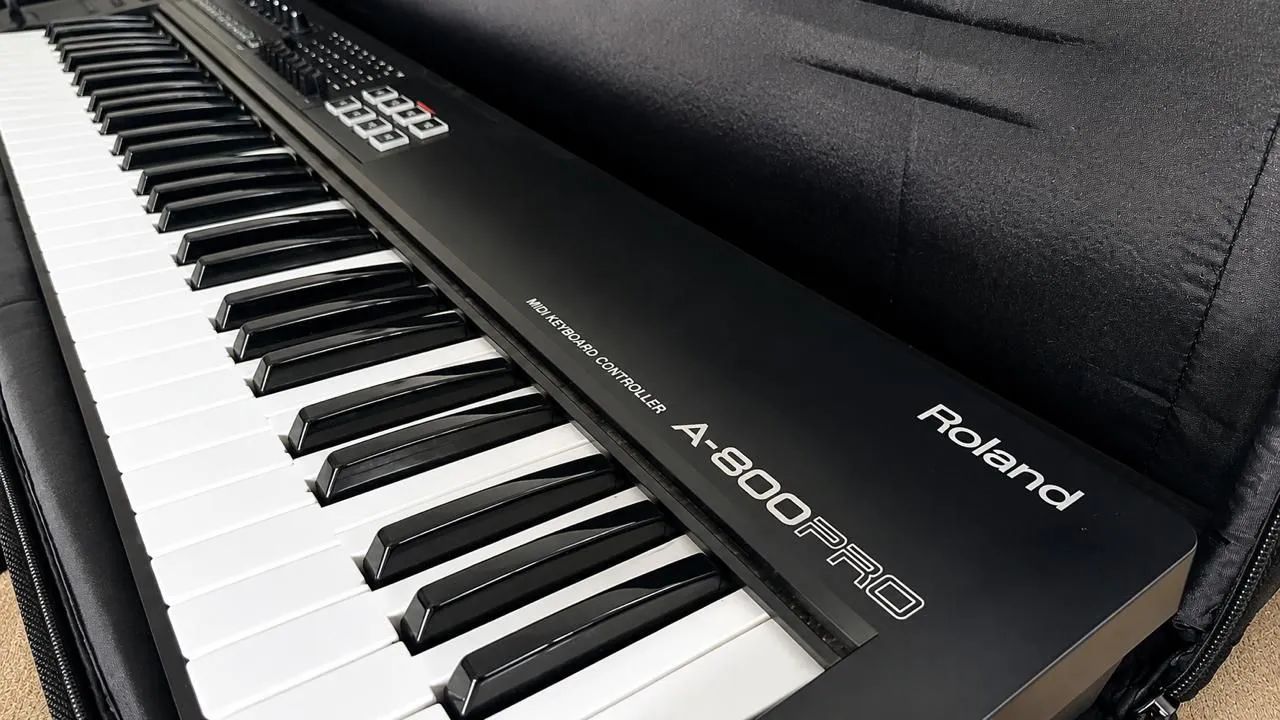 Roland A800 pro