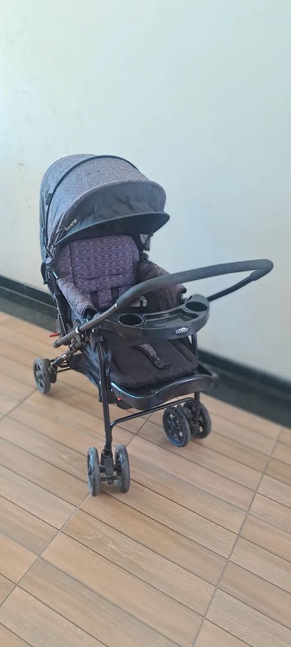 Carrinho de Bebê Cosco
