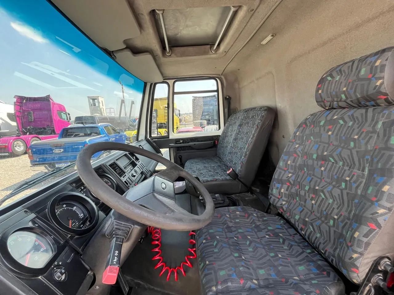 Ford cargo 2011
