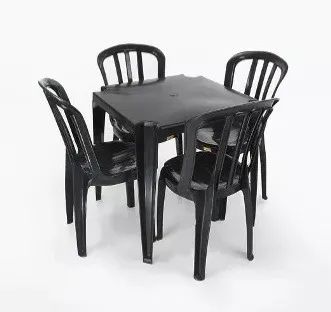 CONJUNTO DE MESA PLÁSTICA NOVA DE ÓTIMA QUALIDADE