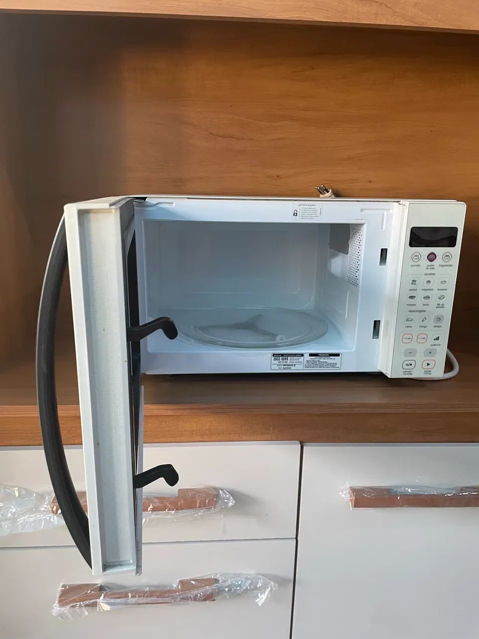 Microondas Brastemp 20 L usado  - Foto 3
