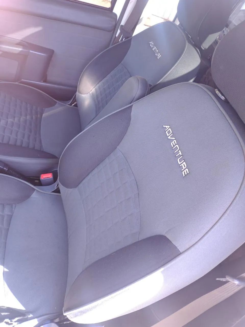 Fiat Strada 2012