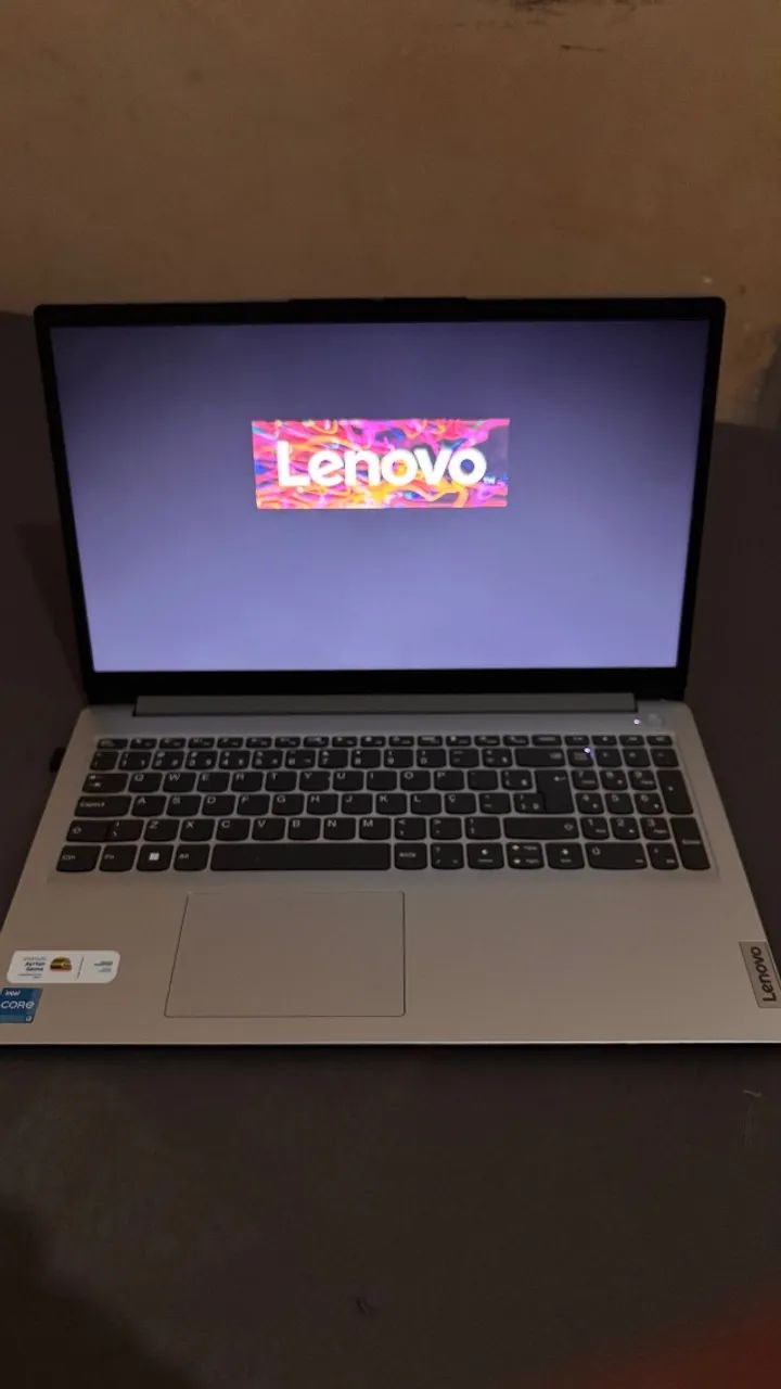 Vendo notebook Lenovo  - Foto 3