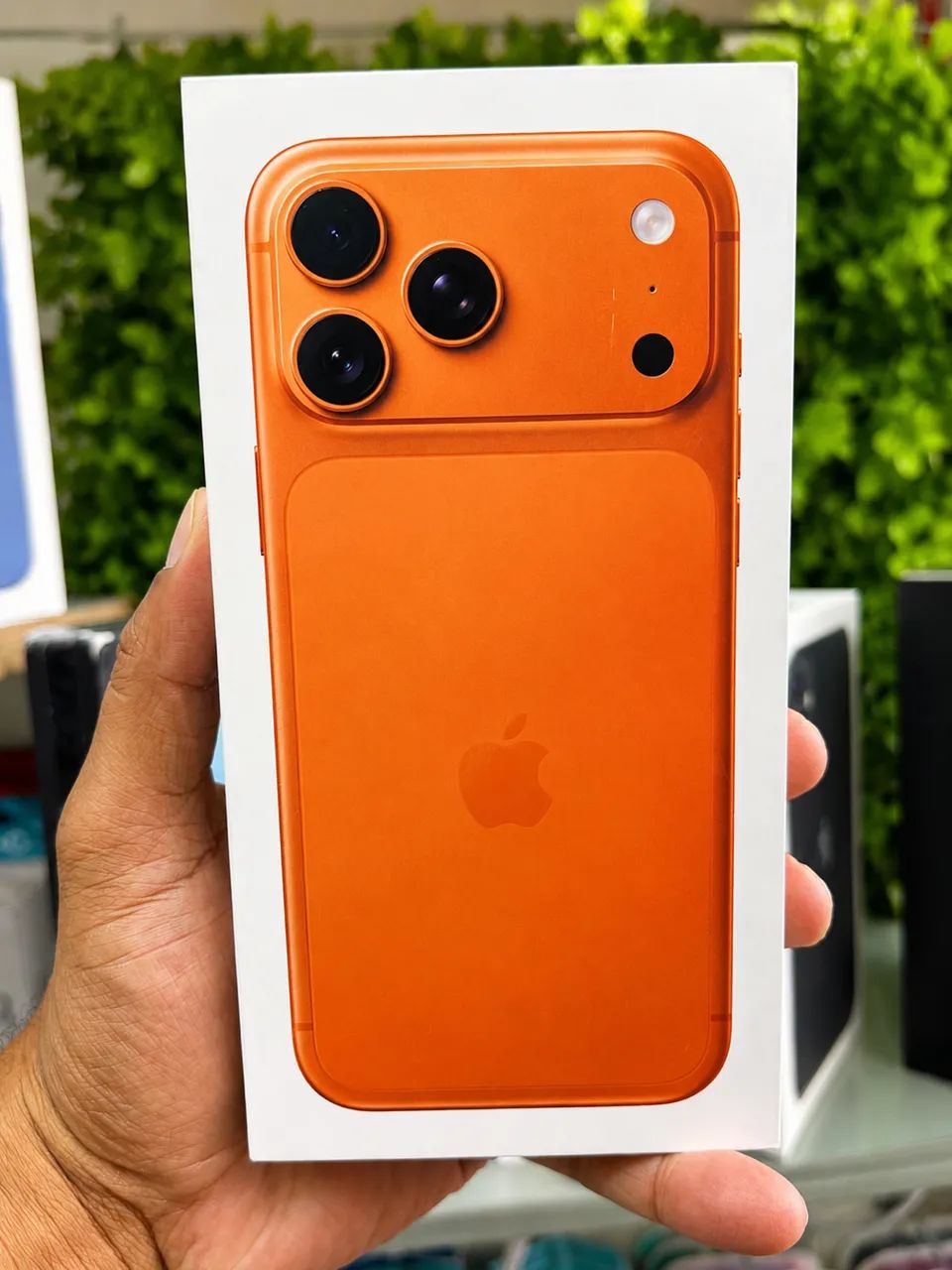 iPhone 17 Pró Max Lacrado 