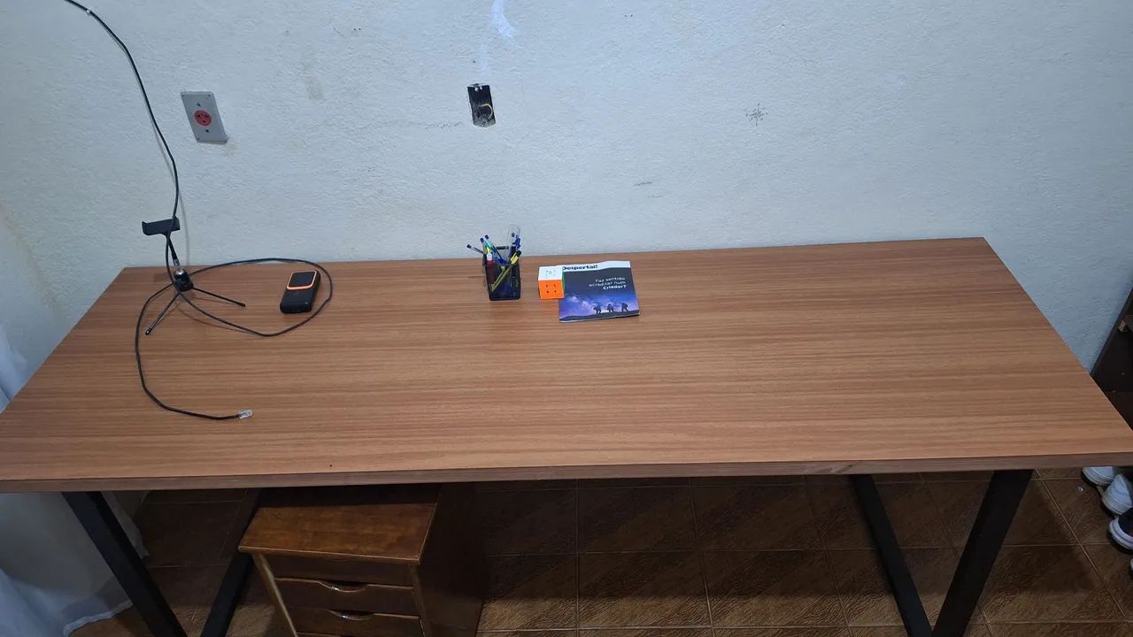 Mesa grande e resistente 65569104692099121