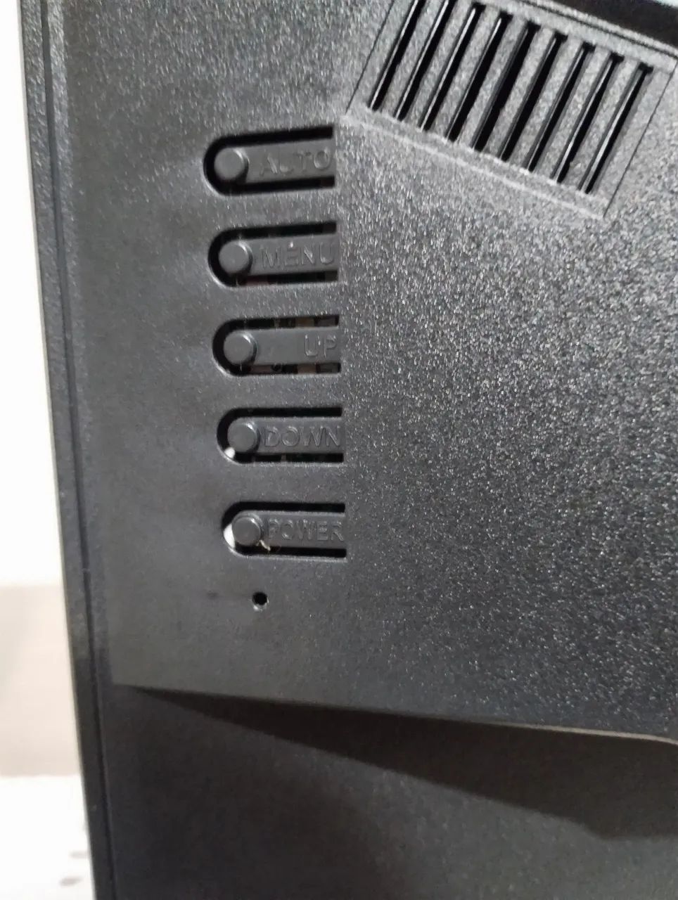 MONITOR FFMAX 21,5 - Foto 4