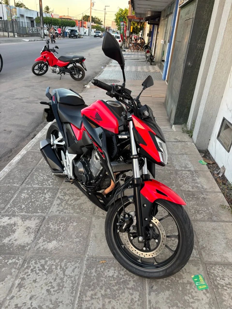 CB300F TWISTER CBS - Foto 2