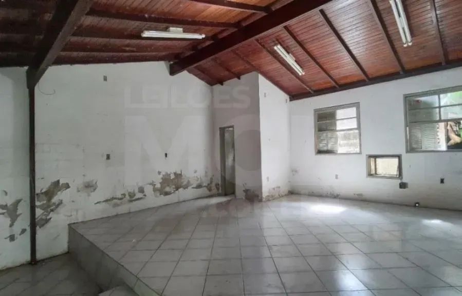 FLORIANÓPOLIS/SC - Terreno com 13.720,16m² (área construída estimada de 1.872,14m²) no bai - Foto 4