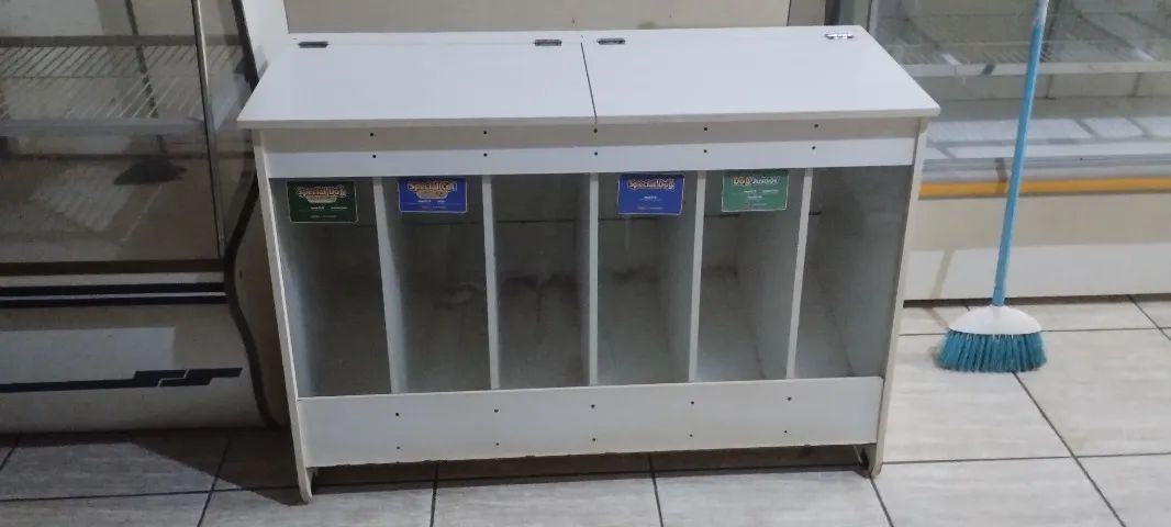Balcão para ração ótimo estado  - Foto 2