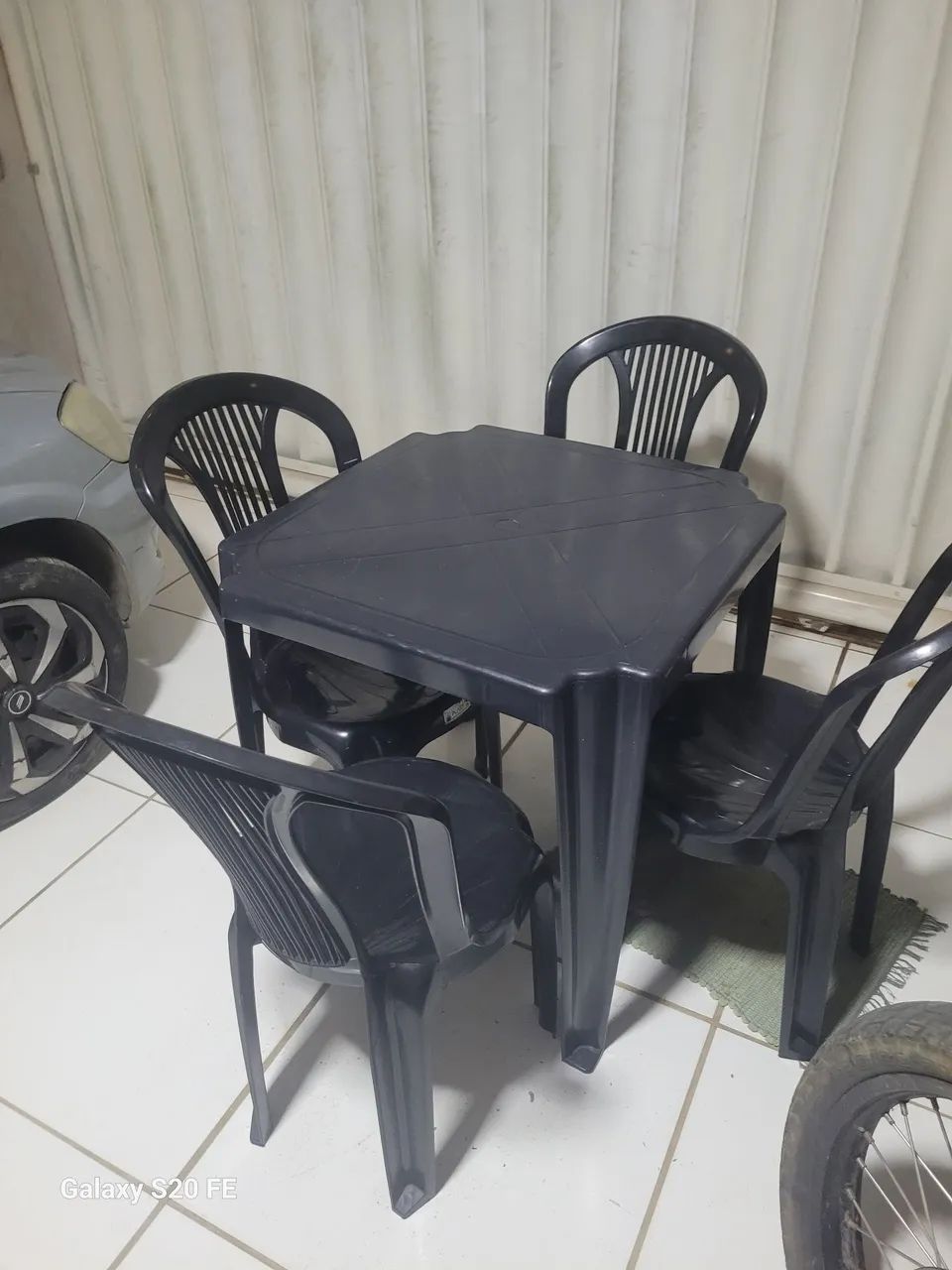 Mesa e 4 cadeiras  - Foto 2
