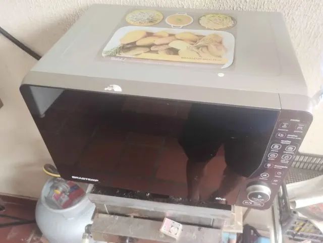 Microondas Brastemp ative 220v seminovo - Foto 2