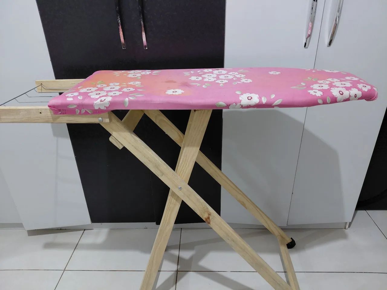 Tábua de passar roupa - Foto 2
