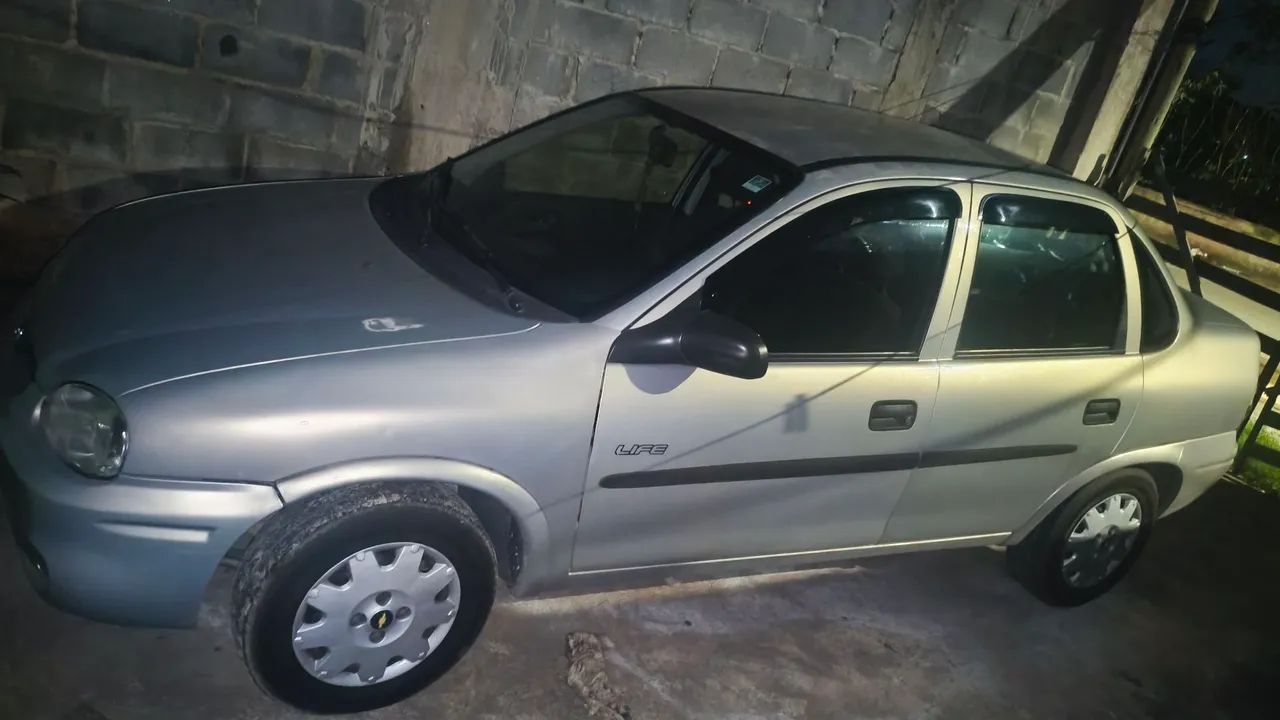 Chevrolet Corsa SED Class.life 1.0/1.0 Flexpower (álcool) 2005