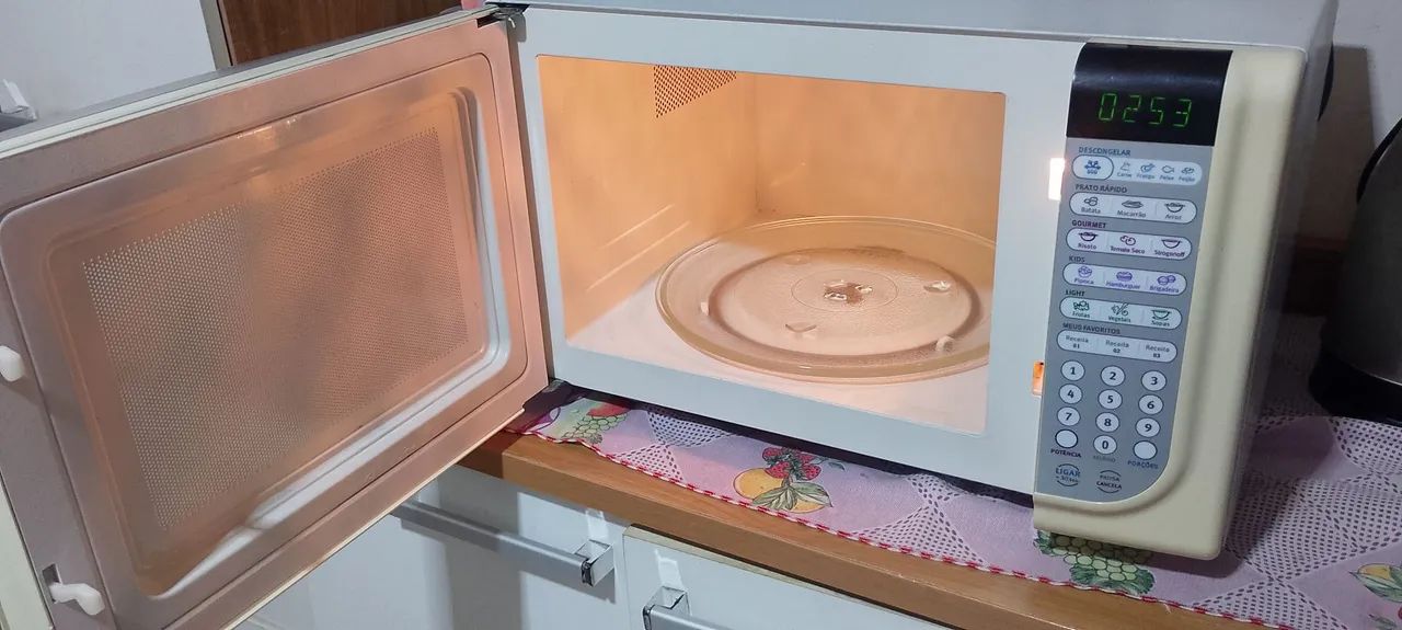 Microondas Electrolux 31 litros  - Foto 3