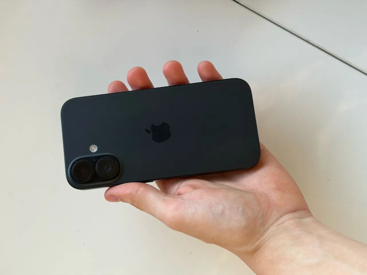 IPHONE 16 256 GB  - Foto 3