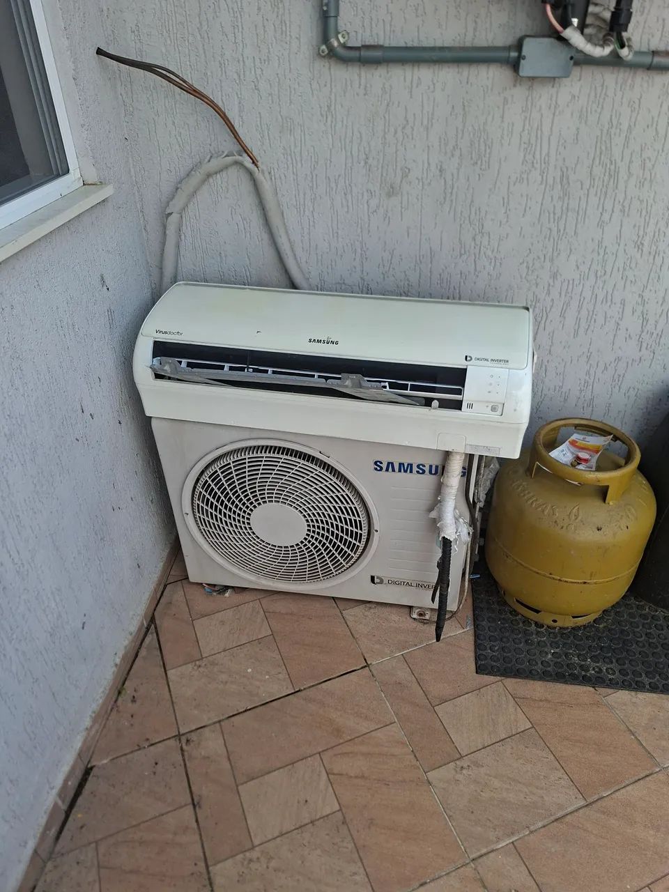 Ar-condicionado Split inverter com defeito