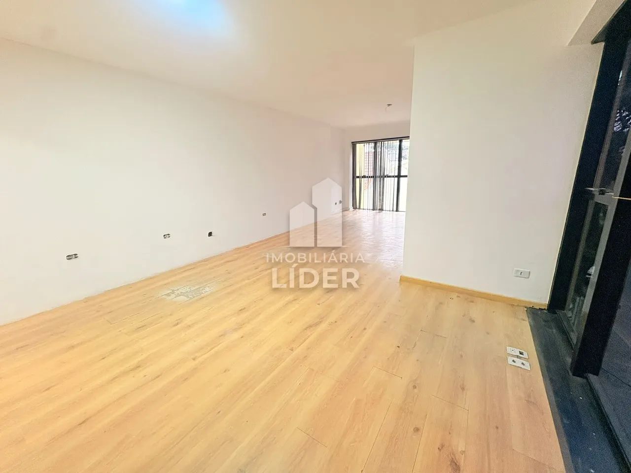 Excelente Sala Comercial no Uberaba  Condomínio Salgado Filho (C/ Estacionamento) - Foto 5