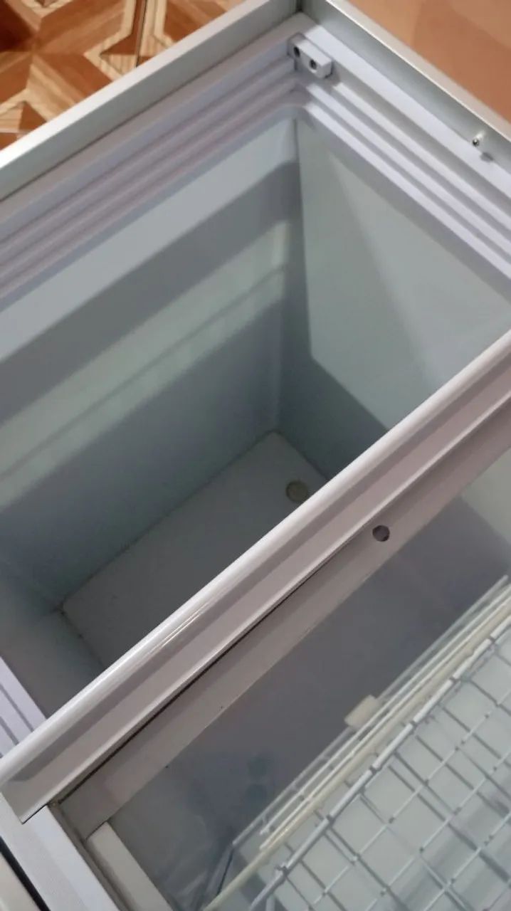 Freezer horizontal compacto expositor 138L  - Foto 5