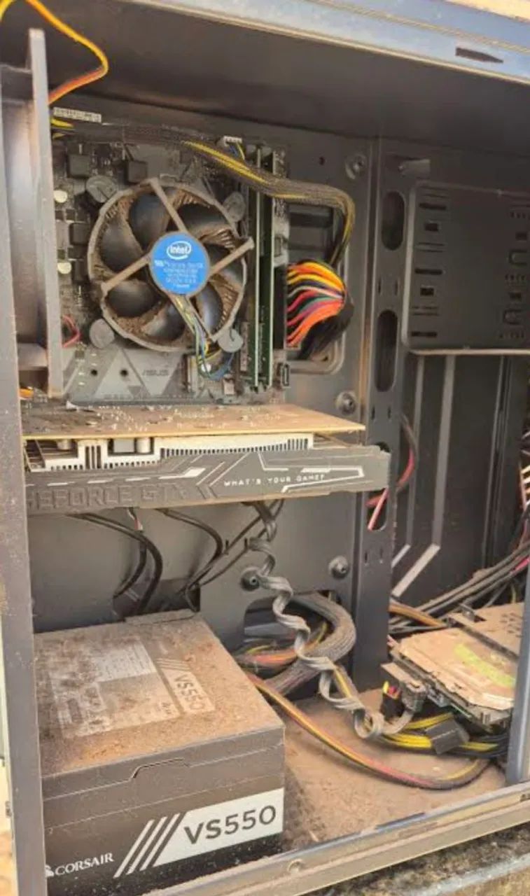 Faço limpeza e montagem de computadores em gerais