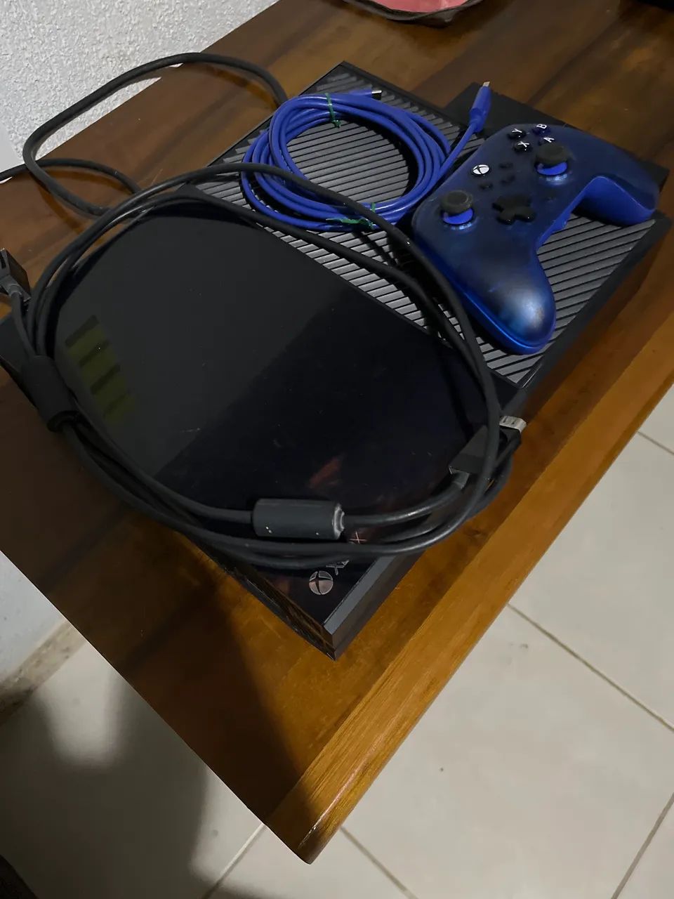 Xbox One com defeito / controle original com cabo  - Foto 4