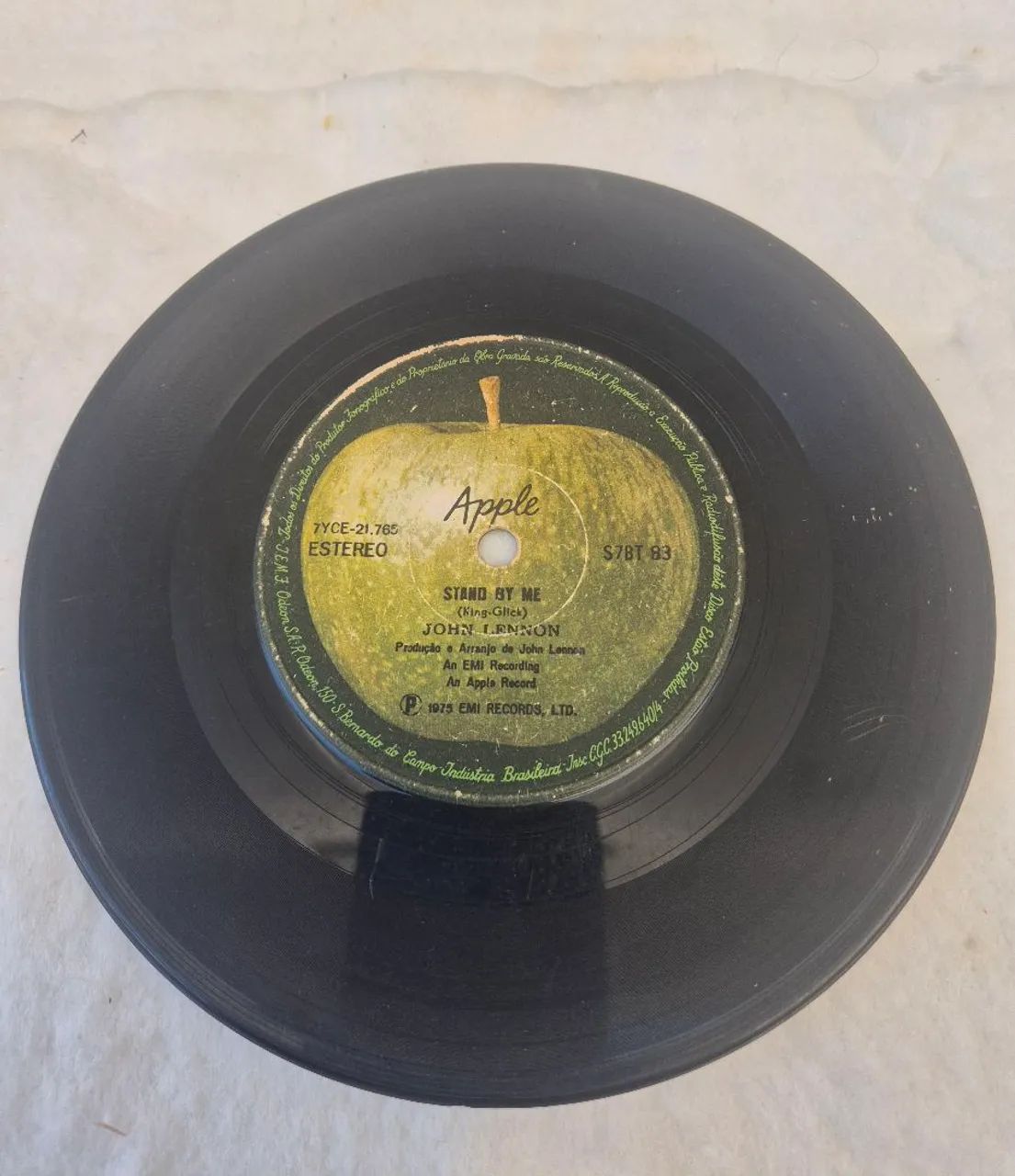 Compacto Vinil 7" John Lennon - Stand By Me / Move Over Ms. L - 1975 Sem Capa - Foto 2