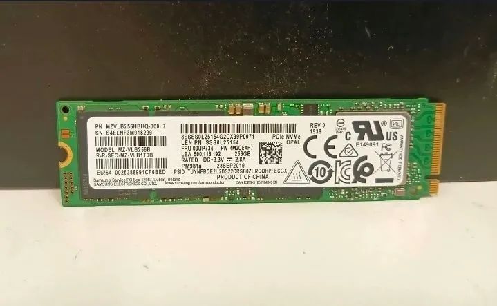 SSD M2 256gb e Memoria DDR4 8gb