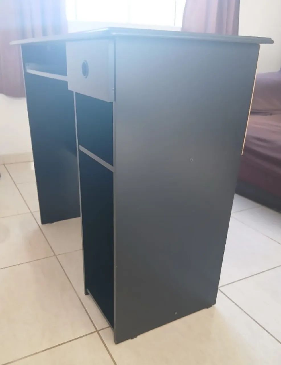 Escrivaninha Preta com Gaveta e Nicho para CPU - Foto 5