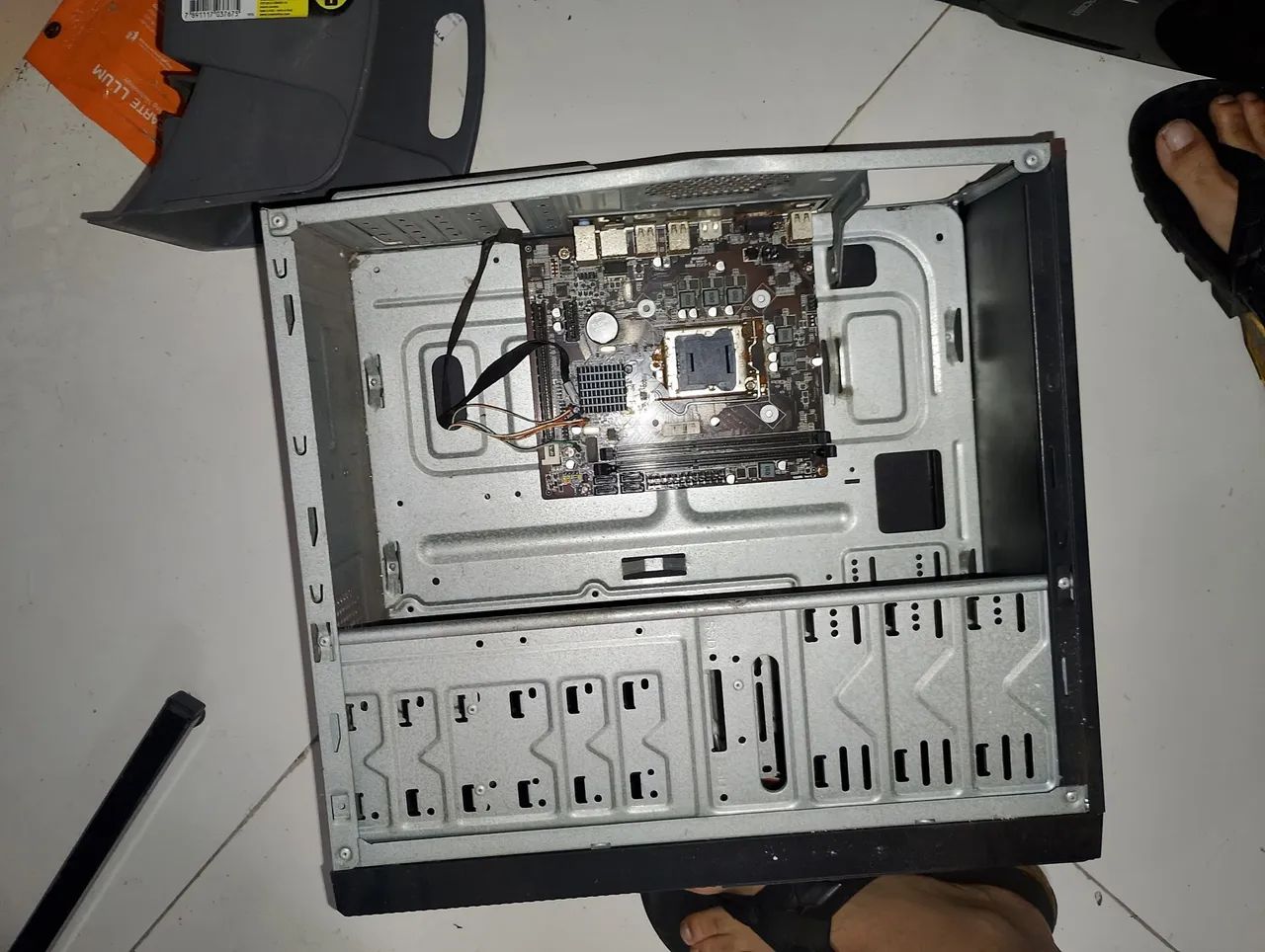 Gabinetes computadores