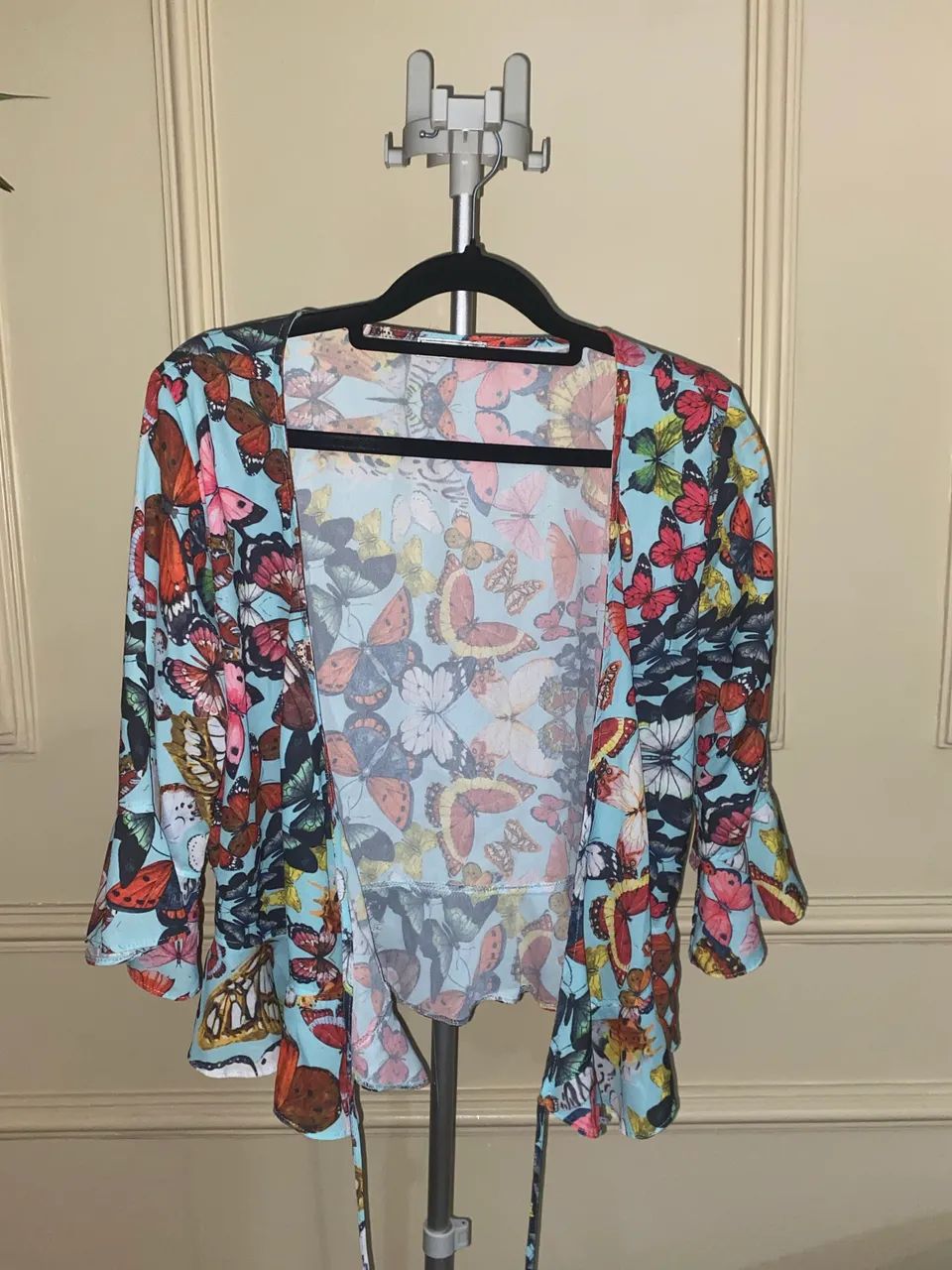 Blusa transpassada Limelight borboletas M
