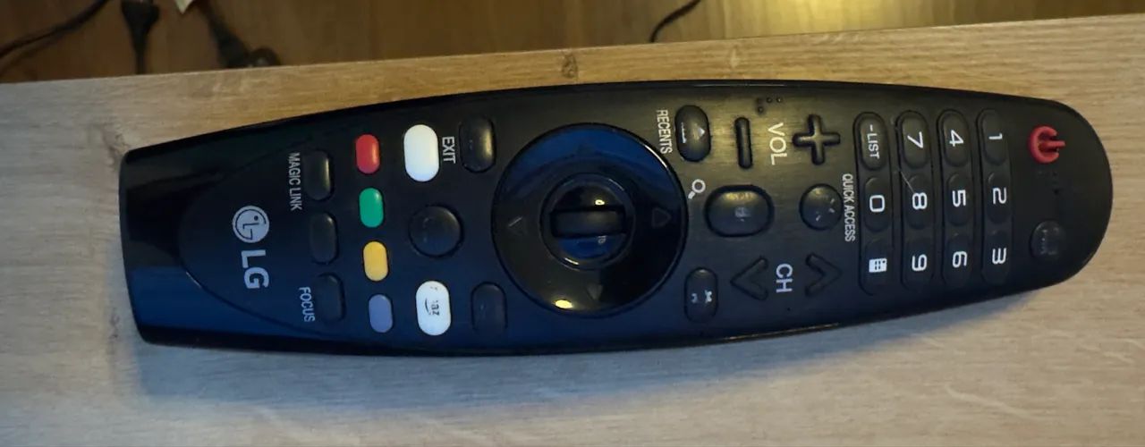 Smart TV LG LED 4K - Modelo 49UJ7500 - Excelente Estado - Foto 5