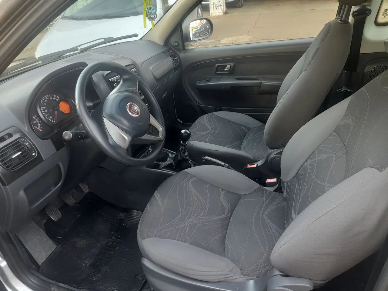 Fiat Strada Working Hard 1.4 Fire Flex 8V CD 2017 - Foto 5