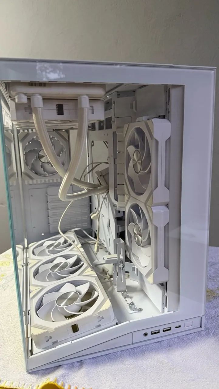 Gabinete Lian Li mini V2 - Foto 4