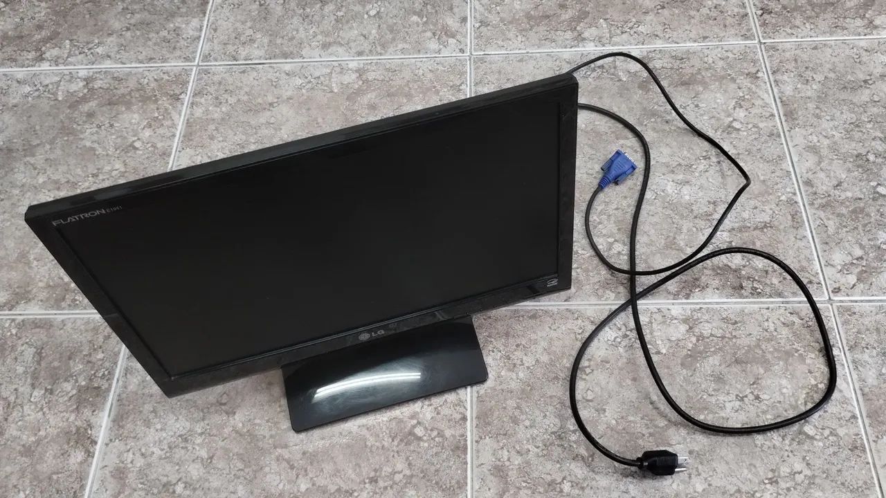 Monitor LG 15.8 polegadas 