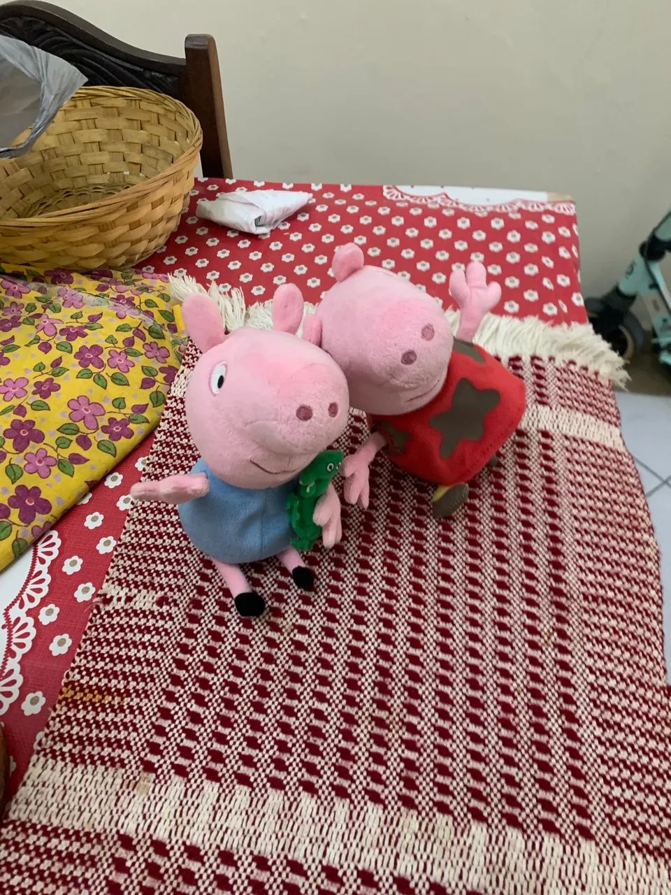 PEPPA E GEORGE DE PELÚCIA TY. 