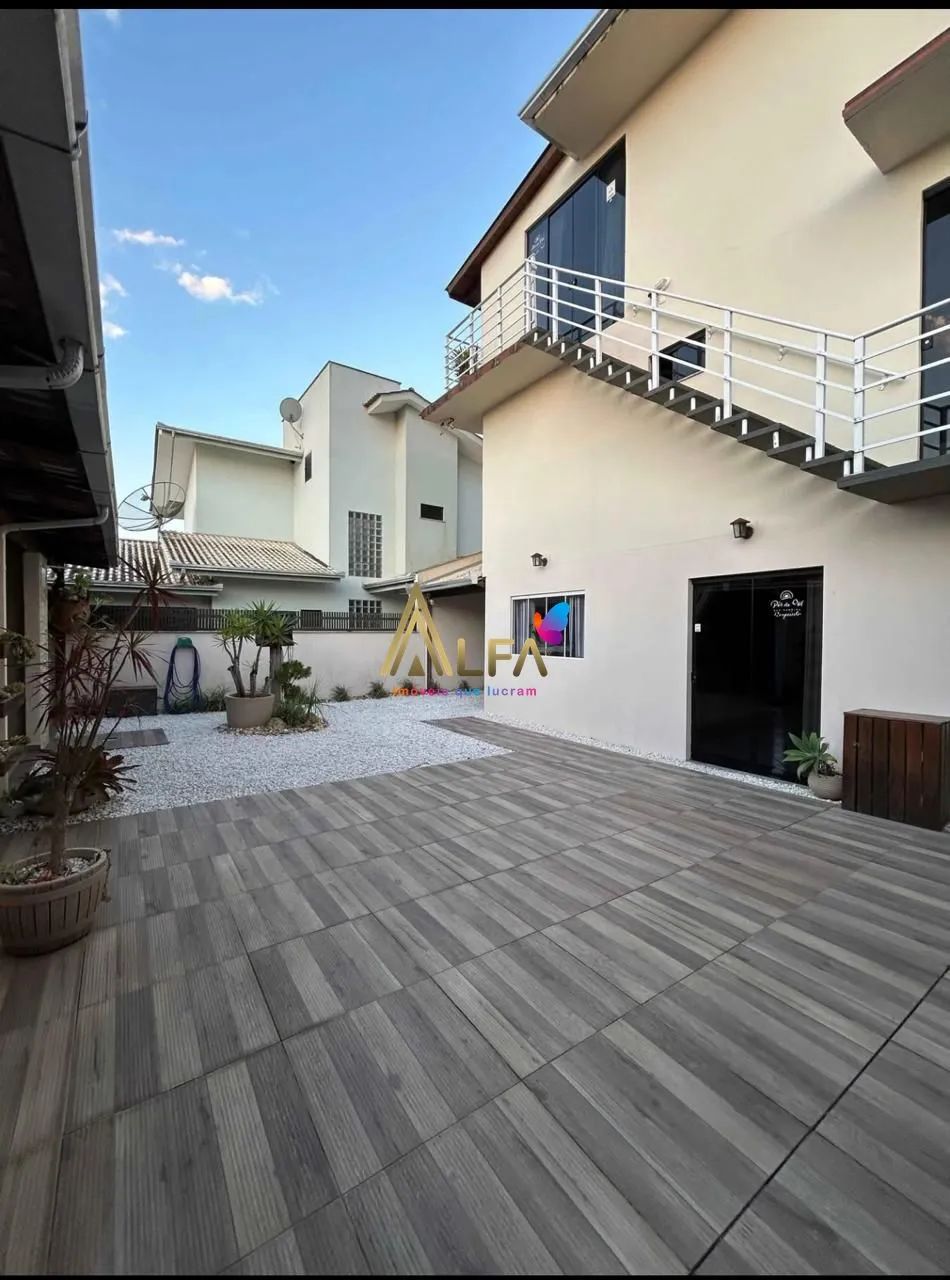 Prédio Triplex com 3 Apartamentos Mobiliados a 200m da Praia em Penha - Foto 5